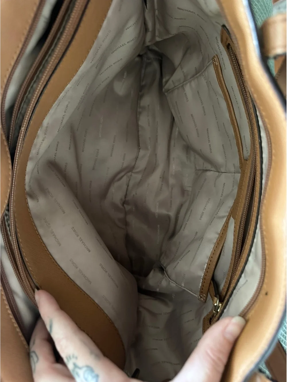 Michael Kors Signature Tote Bag